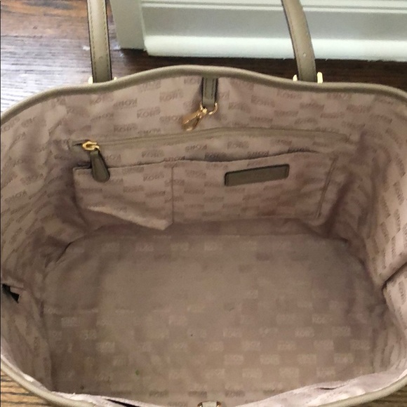 Purse - Picture 2 of 3